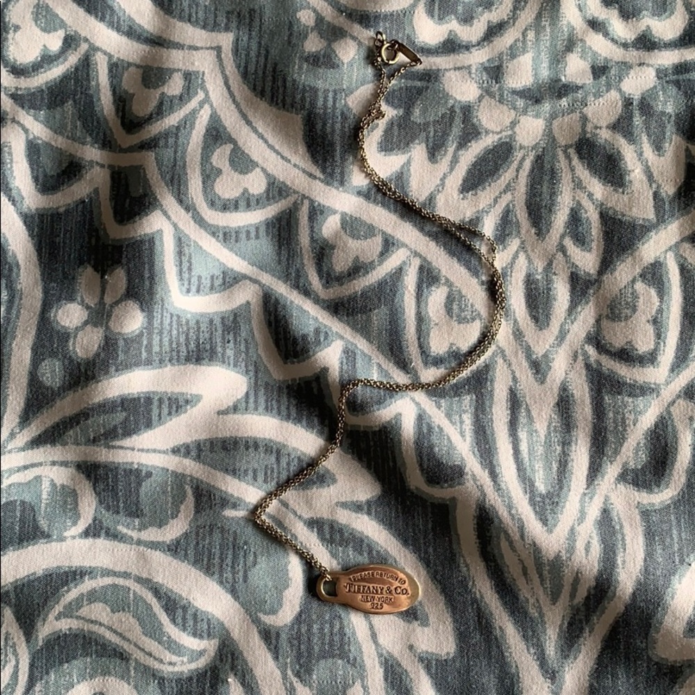 Authentic Return To Tiffany Pendant and chain